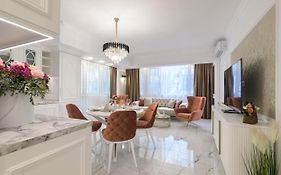 Лукс На Море Luxury Apartment In Downtown With Garage